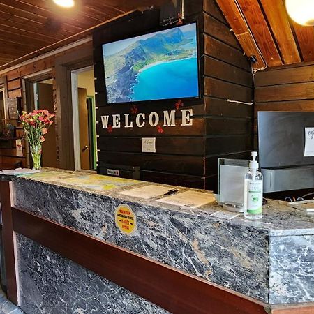 The Beach Waikiki Boutique Hostel Хонолулу Екстериор снимка