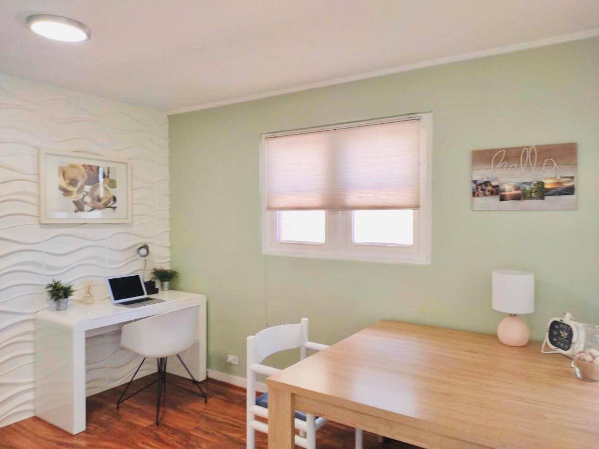 The Beach Waikiki Boutique Hostel Хонолулу Екстериор снимка